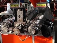 輪胎雕花機(jī)與輪胎開槽機(jī) 價(jià)格、供應(yīng)商與行業(yè)應(yīng)用解析